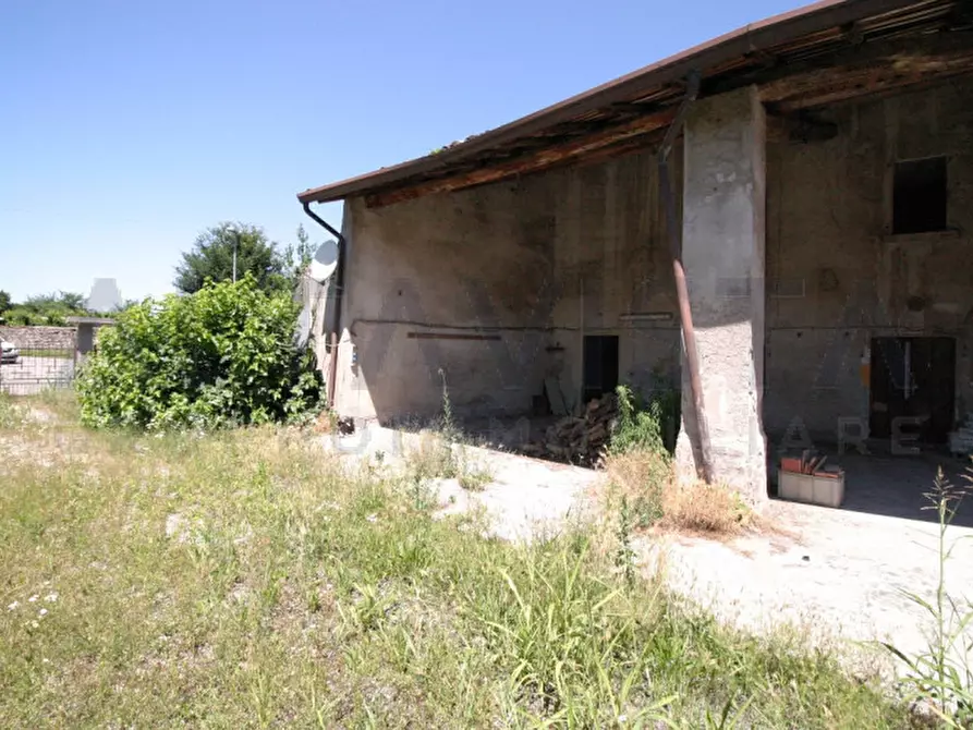 Immagine 2 di Rustico / casale in vendita  in via mazzini a Calcinato