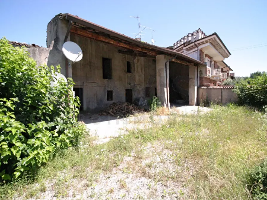 Immagine 15 di Rustico / casale in vendita  in via mazzini a Calcinato