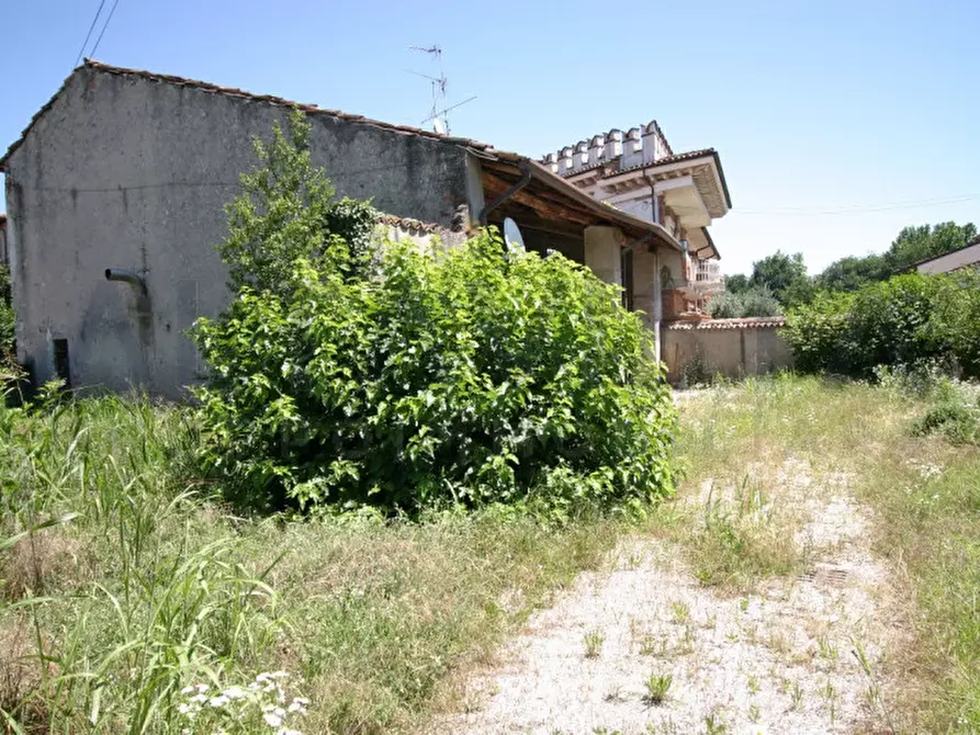 Immagine 19 di Rustico / casale in vendita  in via mazzini a Calcinato