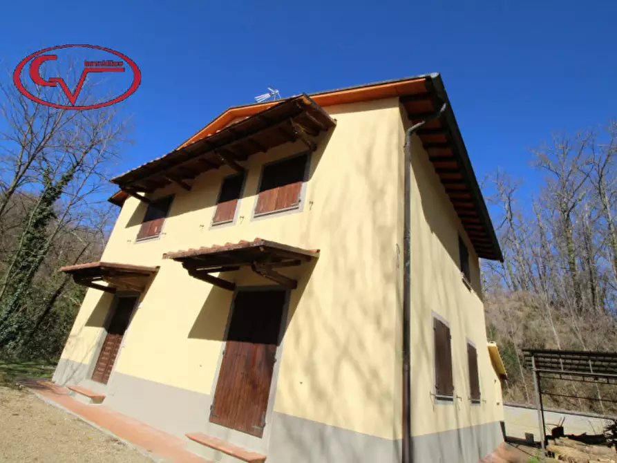 Immagine 1 di Villa in vendita  in via del tasso a Terranuova Bracciolini