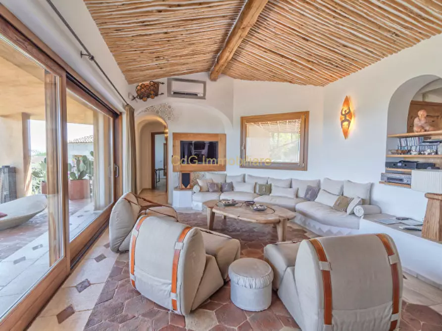 Immagine 11 di Villa in vendita  in via spargi lu impostu a San Teodoro
