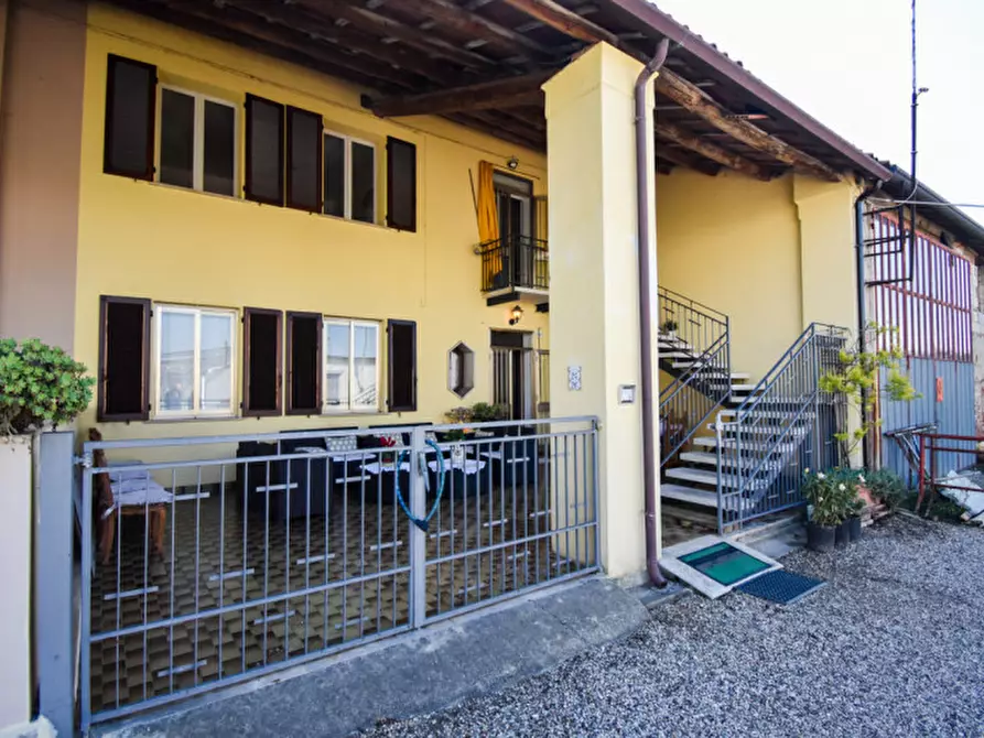 Immagine 1 di Appartamento in vendita  in Via Cavour 2 a Terrazzo