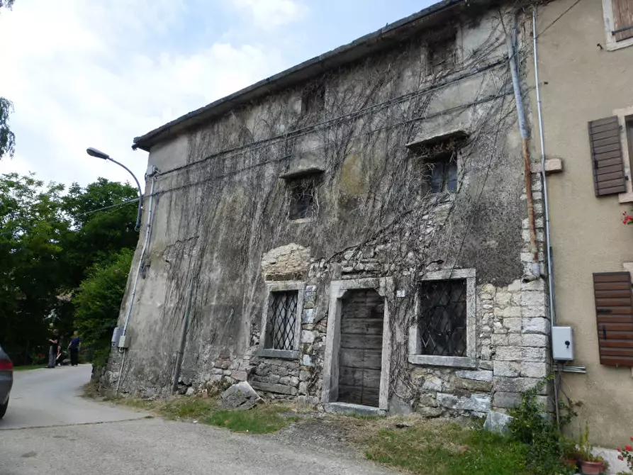 Immagine 4 di Rustico / casale in vendita  in Località Valle a Badia Calavena