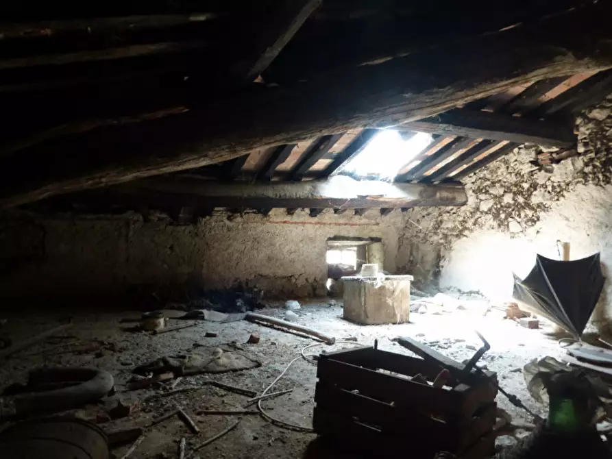 Immagine 13 di Rustico / casale in vendita  in Località Valle a Badia Calavena