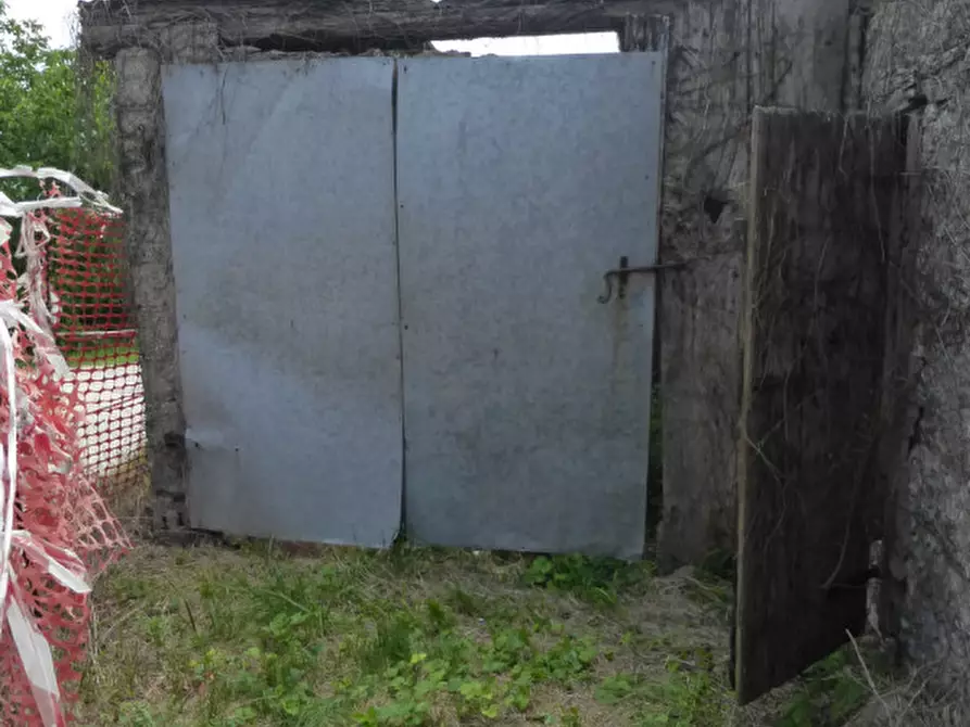 Immagine 17 di Rustico / casale in vendita  in Località Valle a Badia Calavena