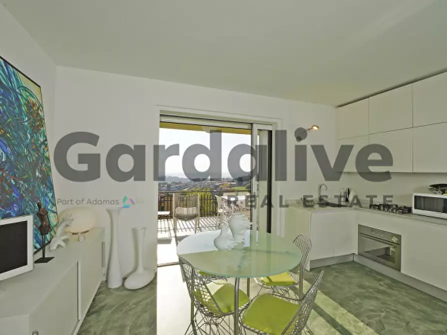 Immagine 12 di Appartamento in vendita  a Soiano Del Lago