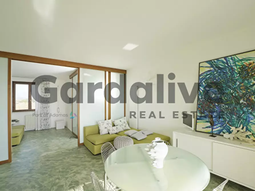 Immagine 17 di Appartamento in vendita  a Soiano Del Lago