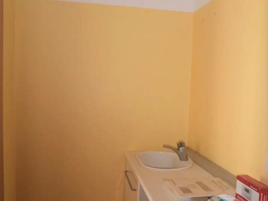 Immagine 13 di Ufficio in affitto  in via Corridoni 9 a Sagrado