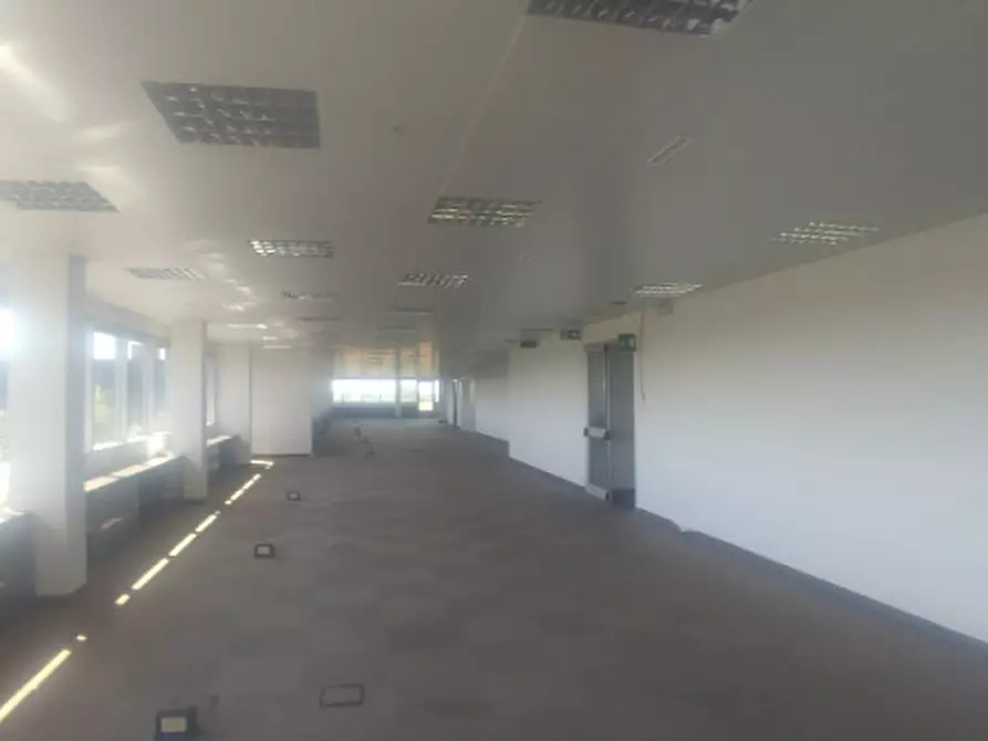 Immagine 24 di Ufficio in affitto  in VIA ACACIE a Basiglio