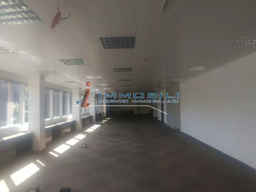 Immagine 19 di Ufficio in affitto  in VIA ACACIE a Basiglio