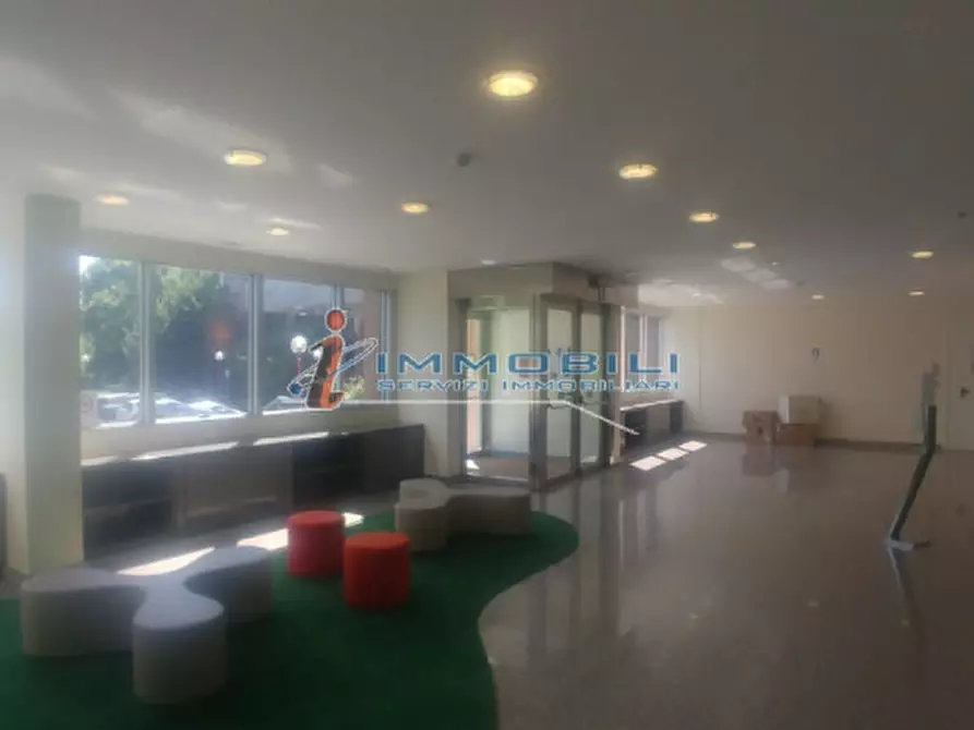 Immagine 22 di Ufficio in affitto  in VIA ACACIE a Basiglio