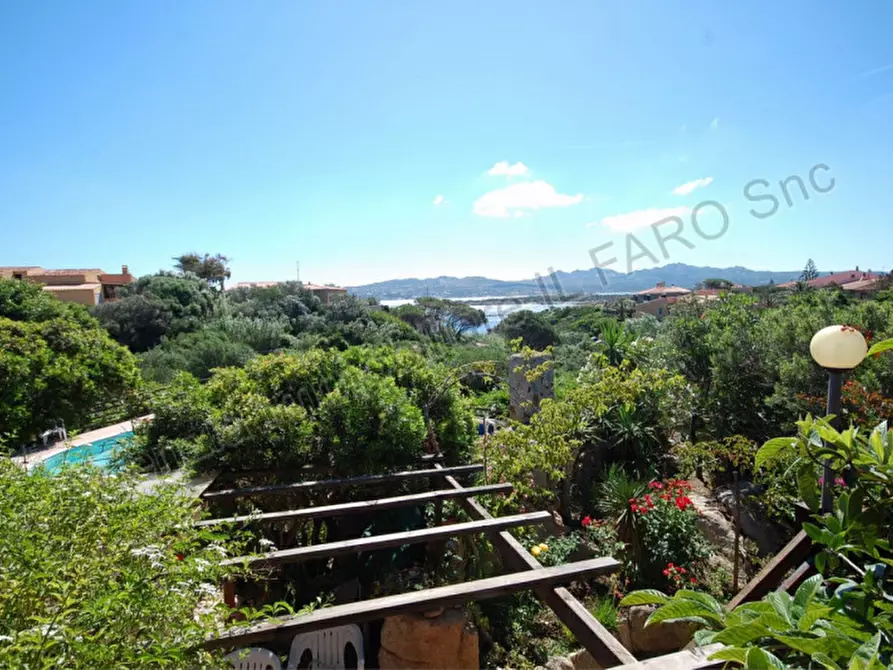 Immagine 5 di Villa in vendita  in Regione Gambino a La Maddalena