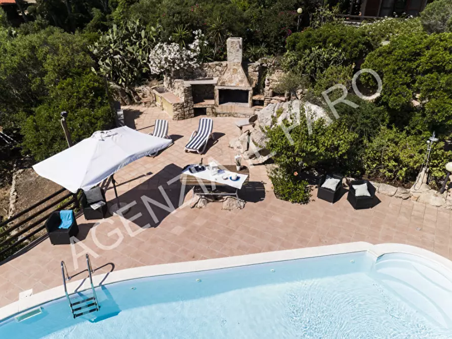 Immagine 7 di Villa in vendita  in Regione Gambino a La Maddalena