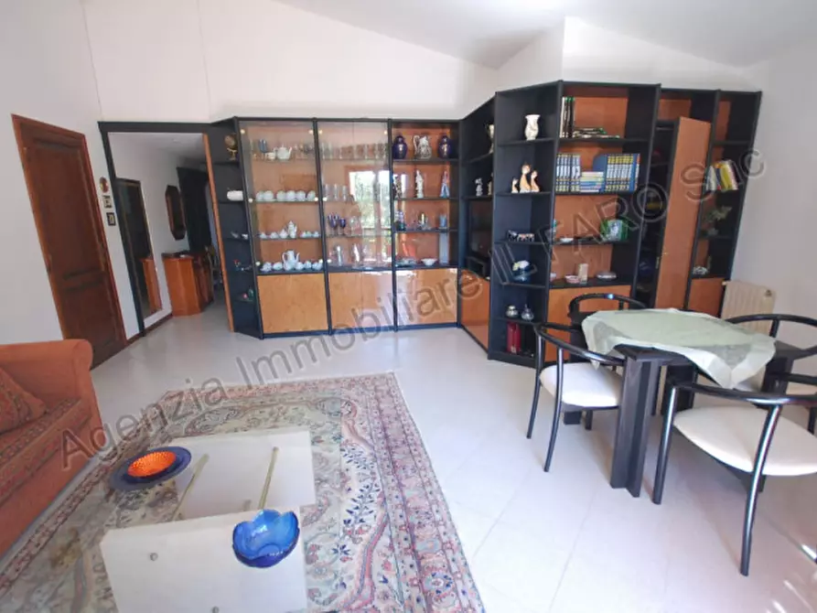 Immagine 9 di Villa in vendita  in Regione Gambino a La Maddalena