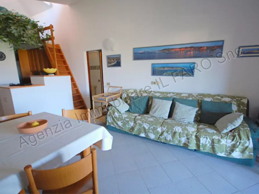 Immagine 22 di Villa in vendita  in Regione Gambino a La Maddalena