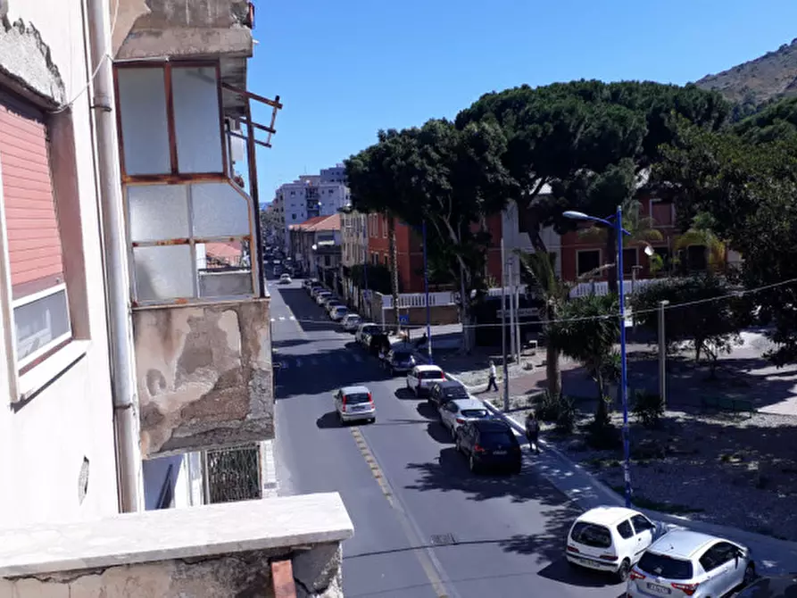 Immagine 2 di Appartamento in vendita  in Via Italia a Reggio Di Calabria
