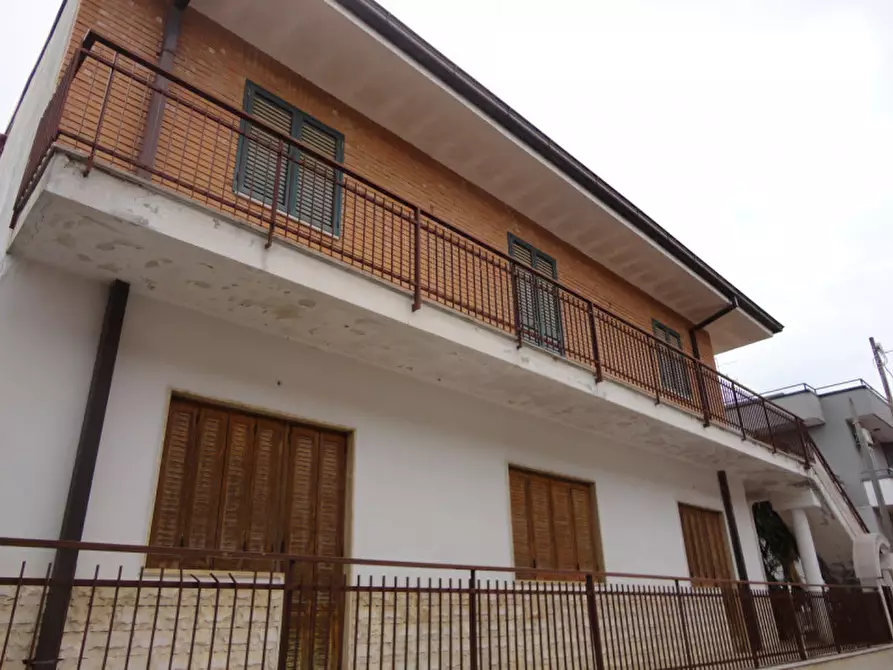 Immagine 29 di Villa in vendita  in via Prof G Adamo, 10 a Sannicandro Di Bari