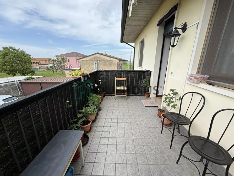 Immagine 18 di Appartamento in vendita  in Via Forante a Ronco All'adige