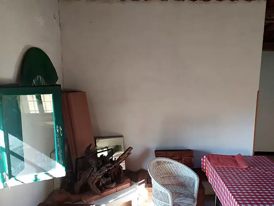 Immagine 14 di Terreno in vendita  in Via Pianella a Castel Sant'elia