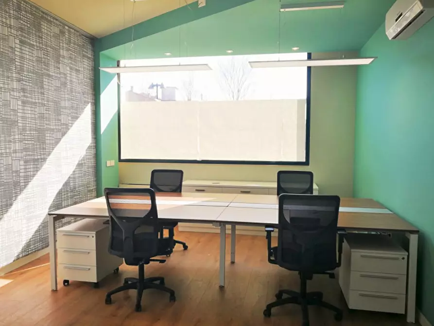 Immagine 15 di Ufficio in vendita  in Via Brugnari a Castelfranco Veneto