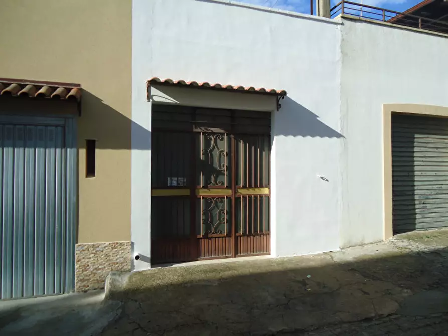 Immagine 24 di Casa indipendente in vendita  in Via Padova a Parabita