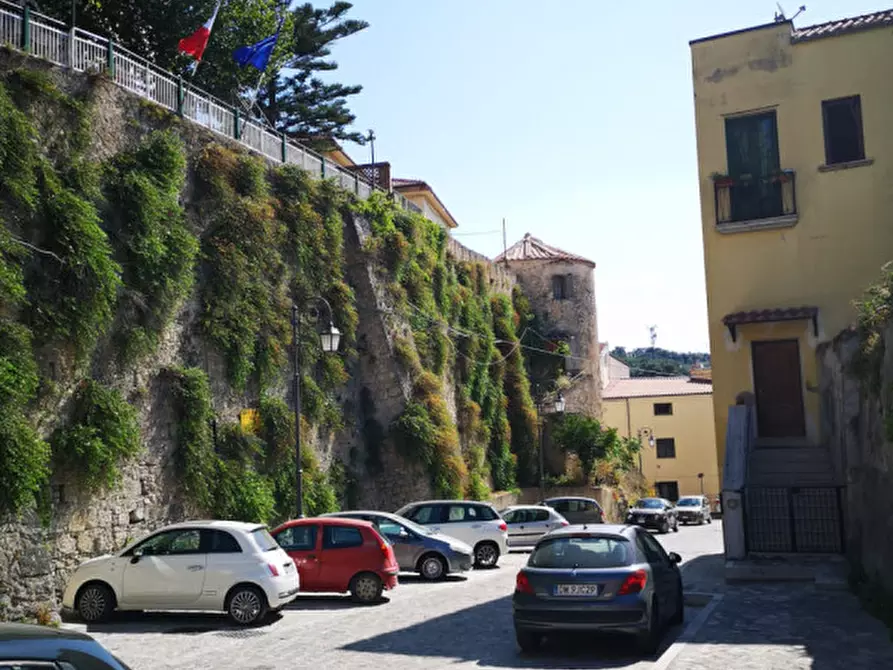 Immagine 21 di Appartamento in vendita  in VIA CASTELLO a Eboli