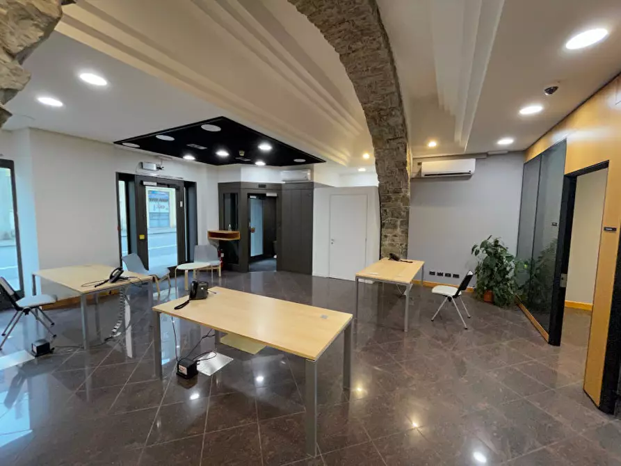 Immagine 1 di Attività commerciale in affitto  in san Giacomo in Monte 20 a Trieste