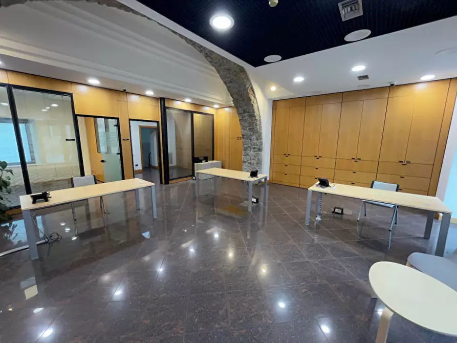 Immagine 6 di Attività commerciale in affitto  in san Giacomo in Monte 20 a Trieste