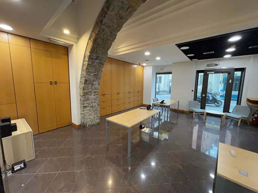 Immagine 12 di Attività commerciale in affitto  in san Giacomo in Monte 20 a Trieste