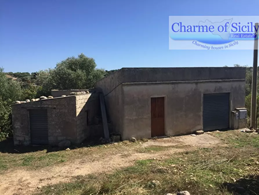 Immagine 12 di Terreno in vendita  in Contrada Pirainito a Rosolini