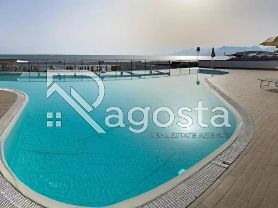 Immagine 4 di Hotel in vendita  in Via dei Navigatori a Pontecagnano Faiano