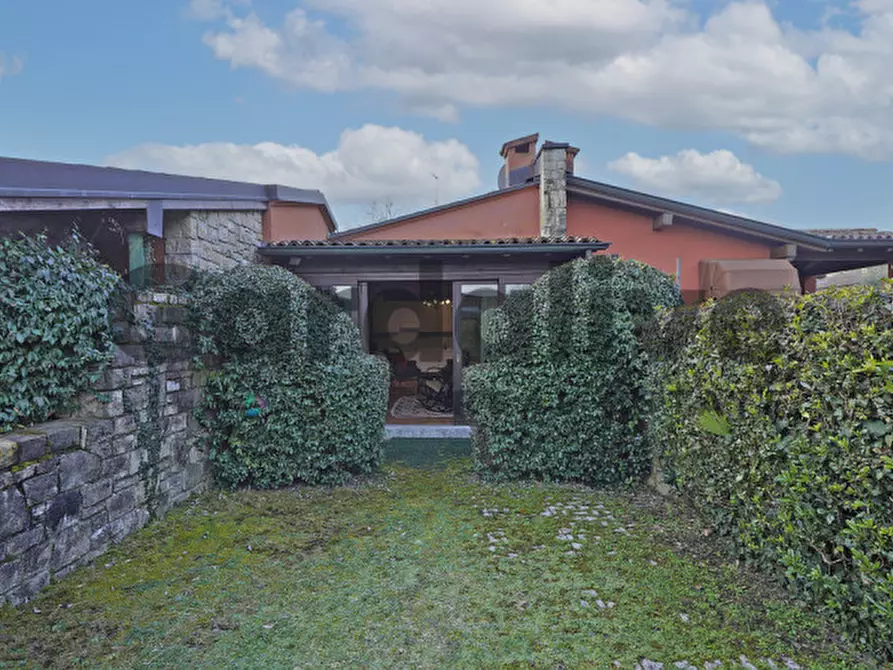 Immagine 2 di Villetta a schiera in vendita  in via X giornate 150 a Soiano Del Lago