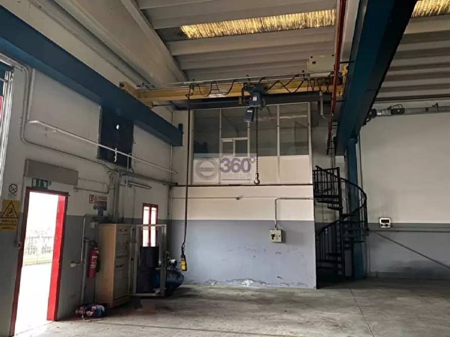 Immagine 3 di Capannone industriale in vendita  in Via Francesca a Coccaglio