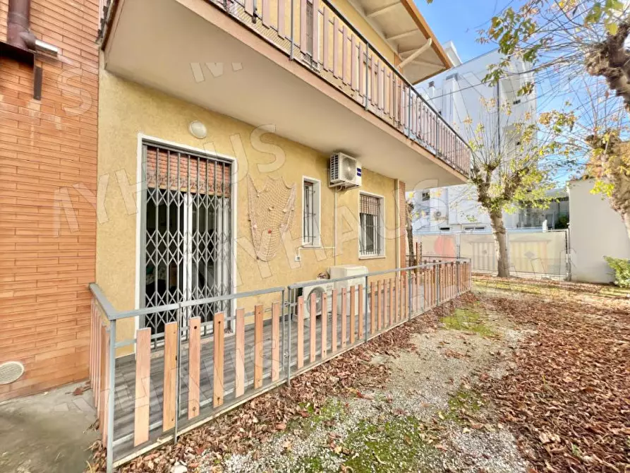 Immagine 13 di Appartamento in vendita  in giotto 27 a Cesenatico
