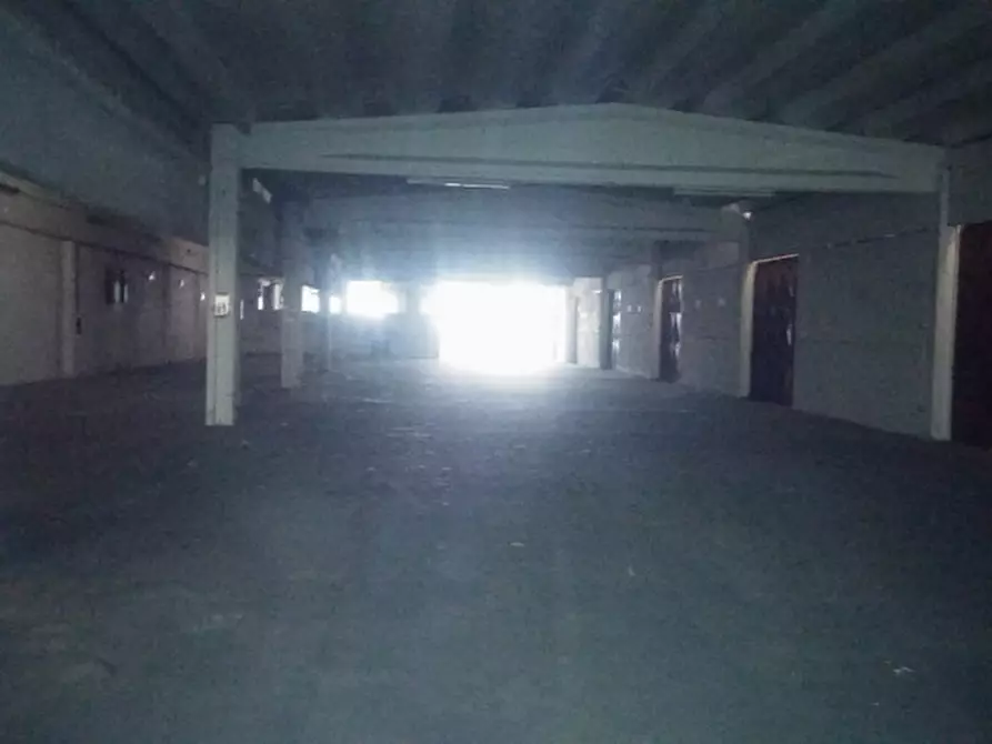 Immagine 17 di Laboratorio in vendita  in VIA MORO A. a Pioltello