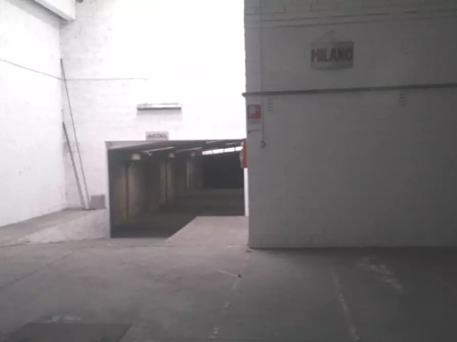 Immagine 21 di Laboratorio in vendita  in VIA MORO A. a Pioltello