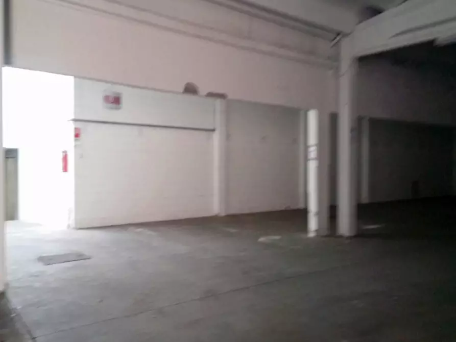Immagine 7 di Magazzino in vendita  in VIA MORO A. a Pioltello