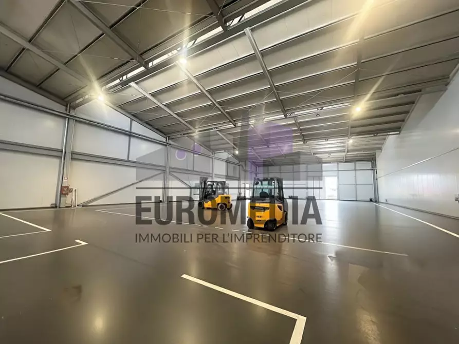 Immagine 3 di Capannone industriale in affitto  in Via Callesella, 1 a Montecchio Maggiore