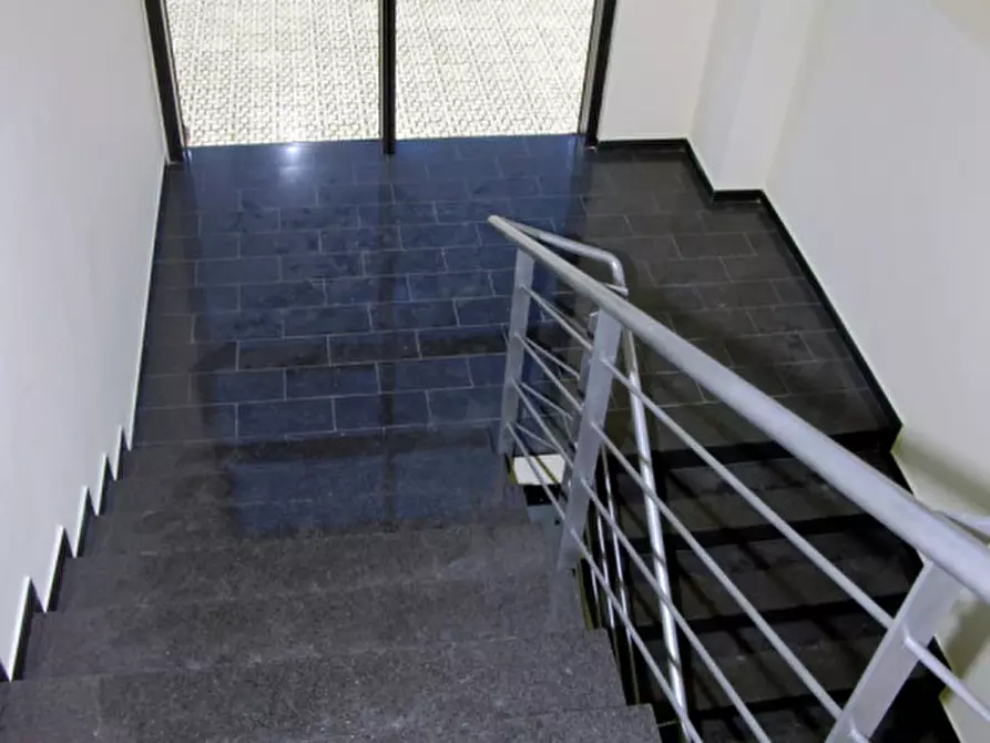 Immagine 12 di Ufficio in vendita  in strada lungarno a Terranuova Bracciolini