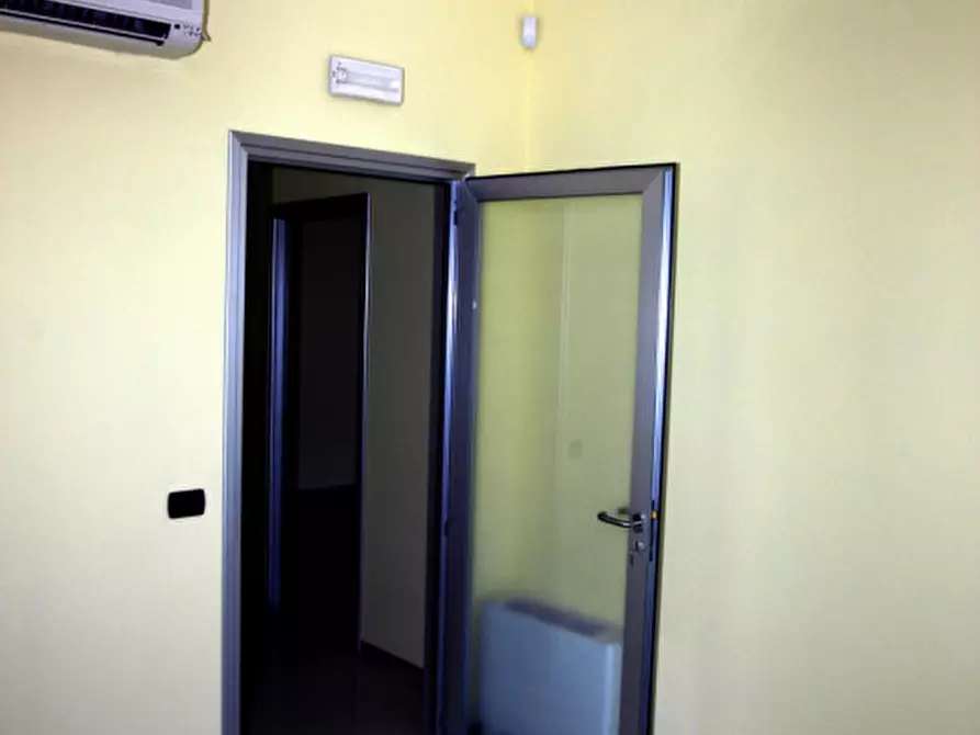 Immagine 15 di Ufficio in vendita  in strada lungarno a Terranuova Bracciolini