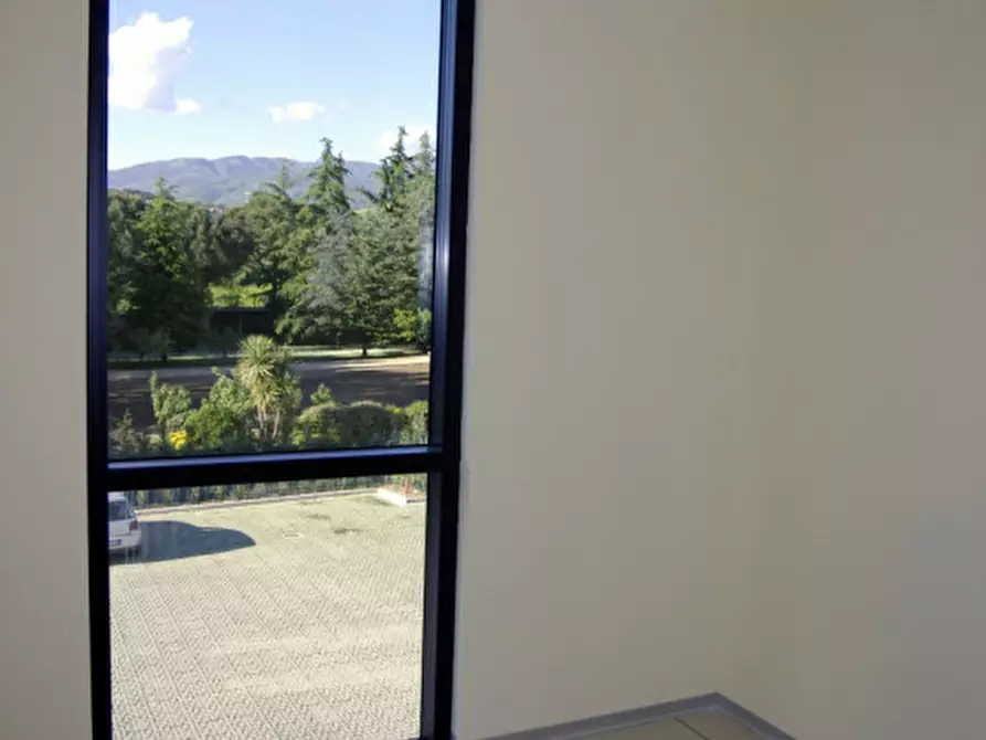 Immagine 16 di Ufficio in vendita  in strada lungarno a Terranuova Bracciolini