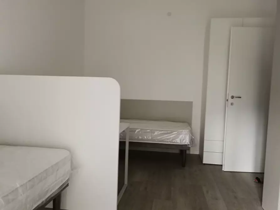 Immagine 12 di Camera in affitto  in VIA ZARA a Trento