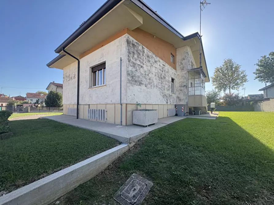 Immagine 3 di Casa indipendente in vendita  in Via Sant'Ulderico a Udine