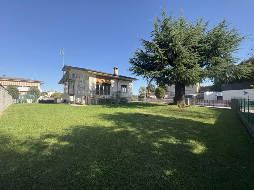 Immagine 4 di Casa indipendente in vendita  in Via Sant'Ulderico a Udine
