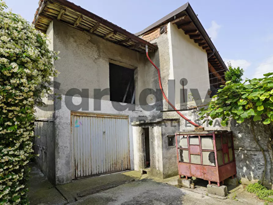 Immagine 3 di Rustico / casale in vendita  in Via Belvedere a Calvagese Della Riviera