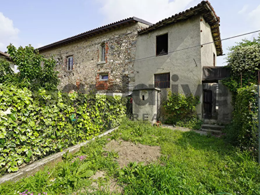 Immagine 5 di Rustico / casale in vendita  in Via Belvedere a Calvagese Della Riviera