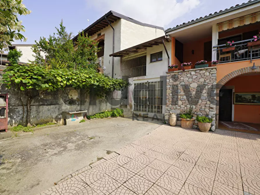 Immagine 9 di Rustico / casale in vendita  in Via Belvedere a Calvagese Della Riviera