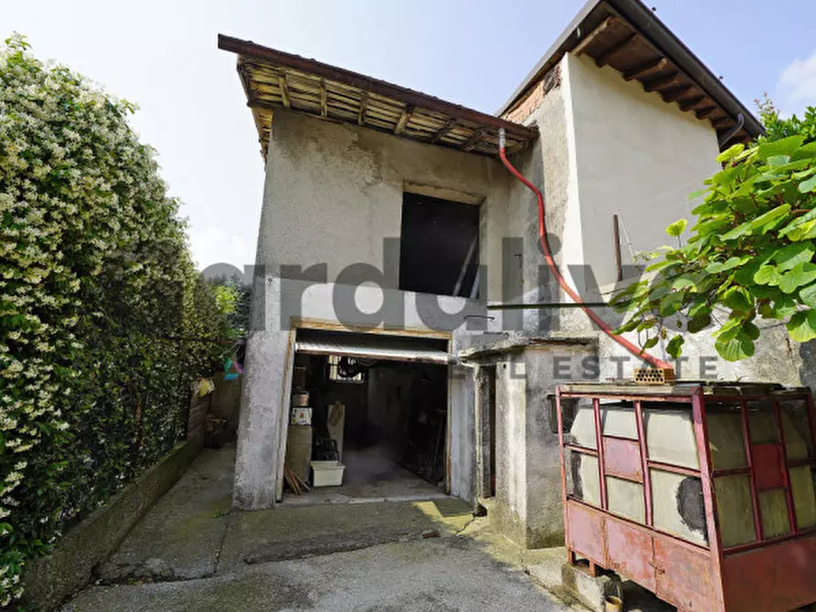 Immagine 11 di Rustico / casale in vendita  in Via Belvedere a Calvagese Della Riviera