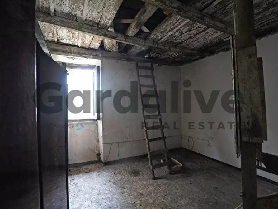 Immagine 20 di Rustico / casale in vendita  in Via Belvedere a Calvagese Della Riviera