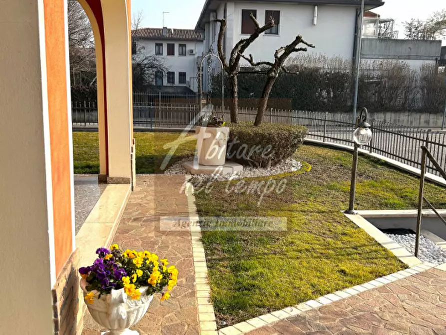 Immagine 22 di Villa in vendita  a Cittadella